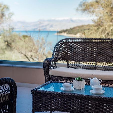 Villa Breeze & Villa Coco By Konnect, Avlaki Beach Kassiopi Extérieur photo