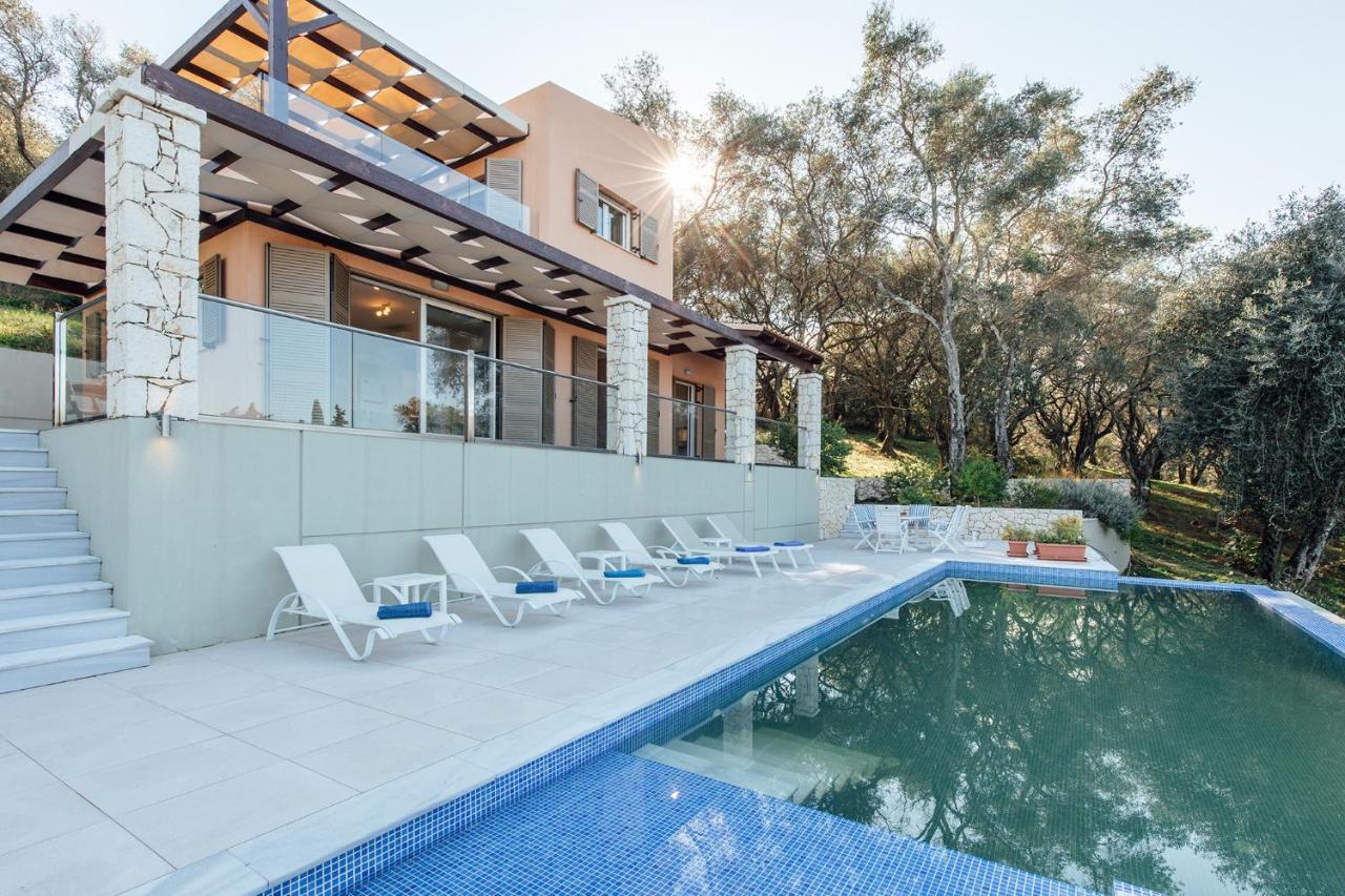 Villa Breeze & Villa Coco By Konnect, Avlaki Beach Kassiopi Extérieur photo