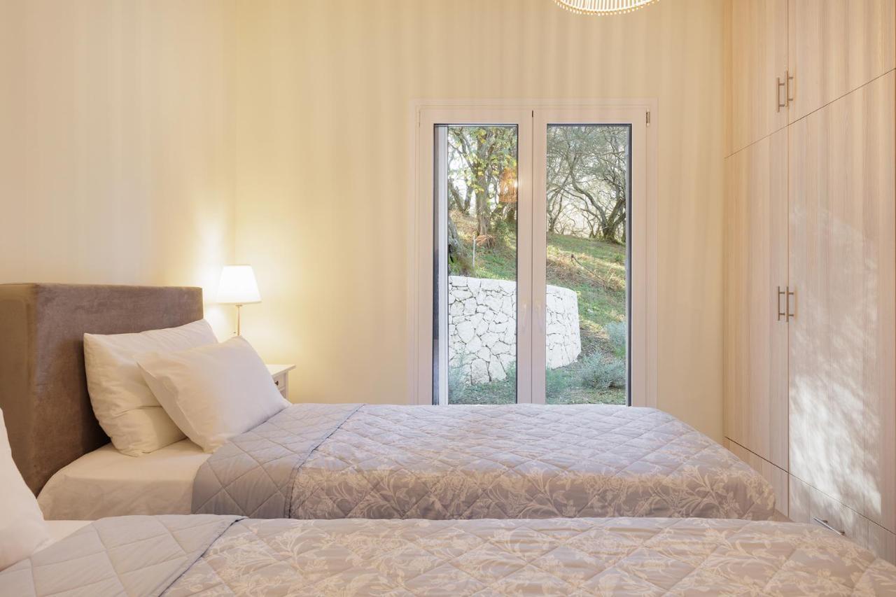 Villa Breeze & Villa Coco By Konnect, Avlaki Beach Kassiopi Extérieur photo