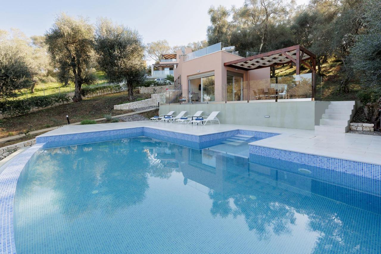 Villa Breeze & Villa Coco By Konnect, Avlaki Beach Kassiopi Extérieur photo