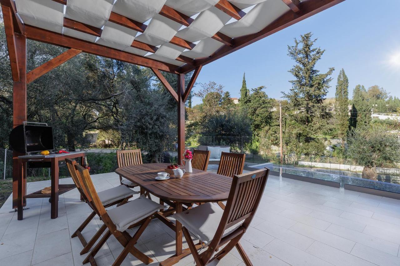 Villa Breeze & Villa Coco By Konnect, Avlaki Beach Kassiopi Extérieur photo